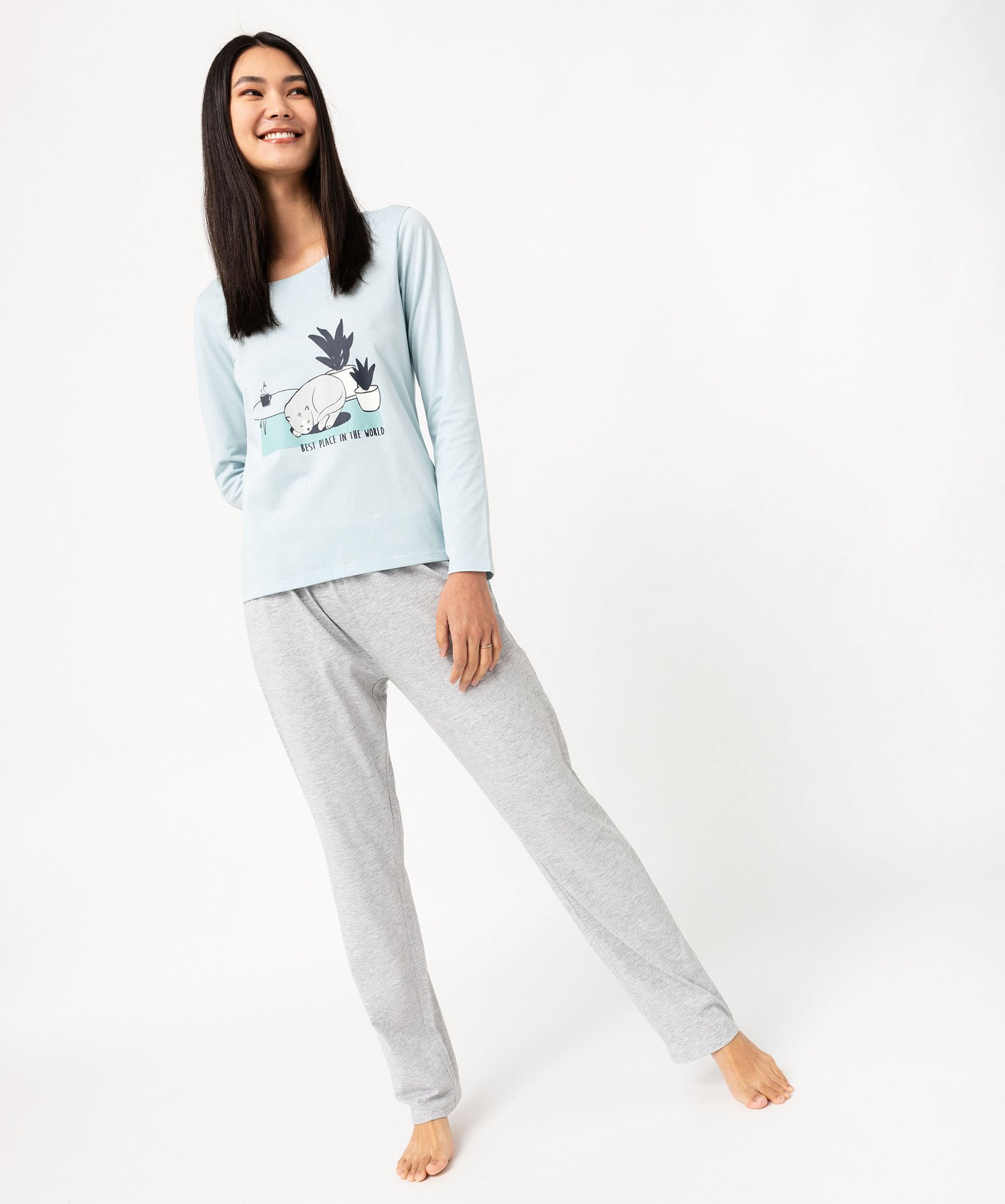 gemo-pyjama-652iiv-1.jpg Pyjama bicolore avec motif femme bleu ciel | GEMO – Image 1