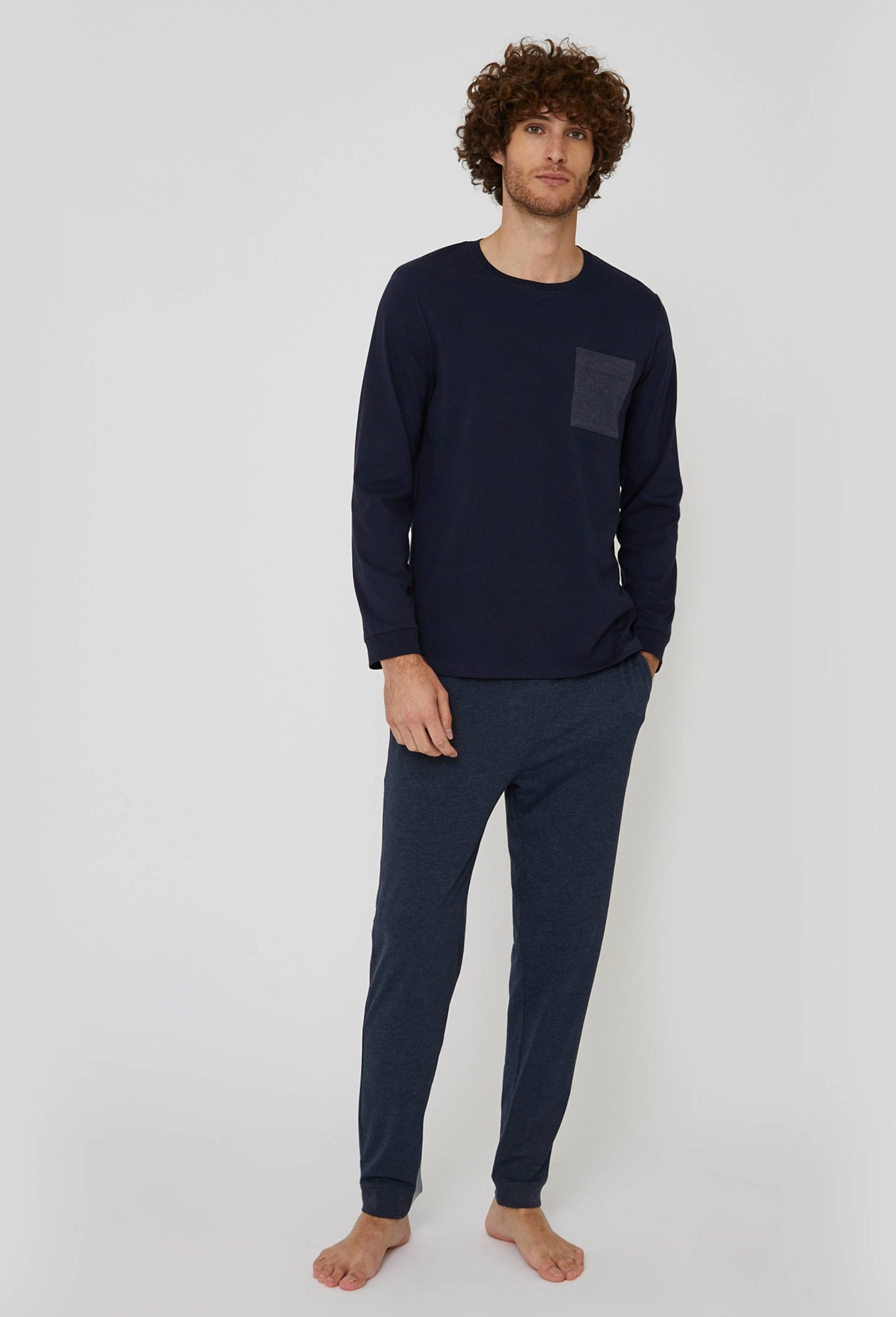 monoprix-pyjama-homme-441ybp-1.jpg Pyjama T shirt manches longues et pantalon en jersey de coton BIO GOTS – Image 1