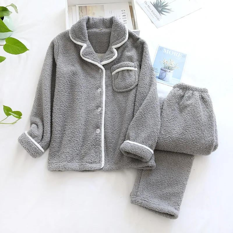 pilou-pilou-pyjama-femme-668rmv-1.jpg Pyjama pilou pilou femme 2 pièces gris | Pyjama Câlin – Image 1