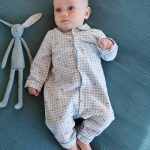 Pyjama bébé en flanelle de coton ouverture naissance carreaux ivoire, Bébé