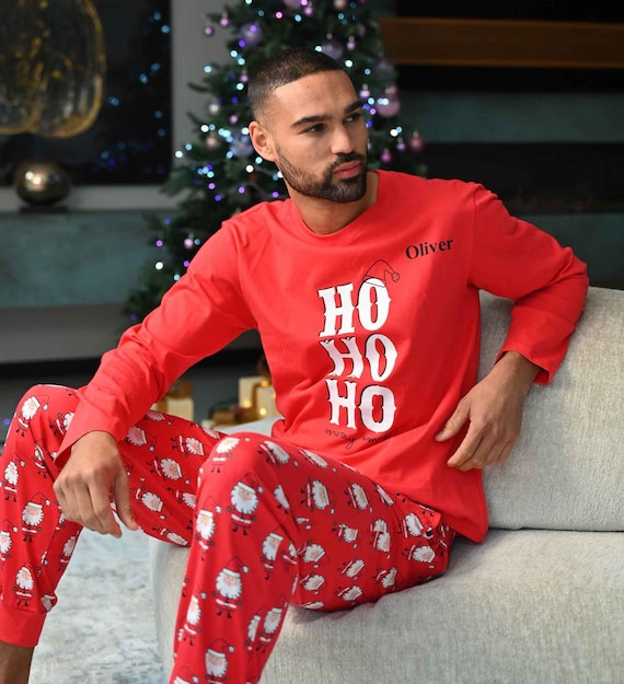 pyjama-de-noel-268pbk.jpg Pyjama de Noël pour couple personnalisé HOHOHO pour homme – Image 1