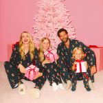 Pyjamas de Noël assortis à prix doux pour toute la famille en 2025 | Primark