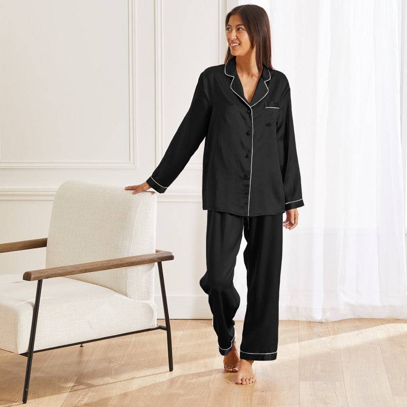 pyjama-en-soie-pour-femme-138bmt-1.jpg Pyjama long en soie – Image 1
