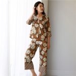 Pyjama femme satin fleurs japonaises BECQUET CRÉATION | Becquet