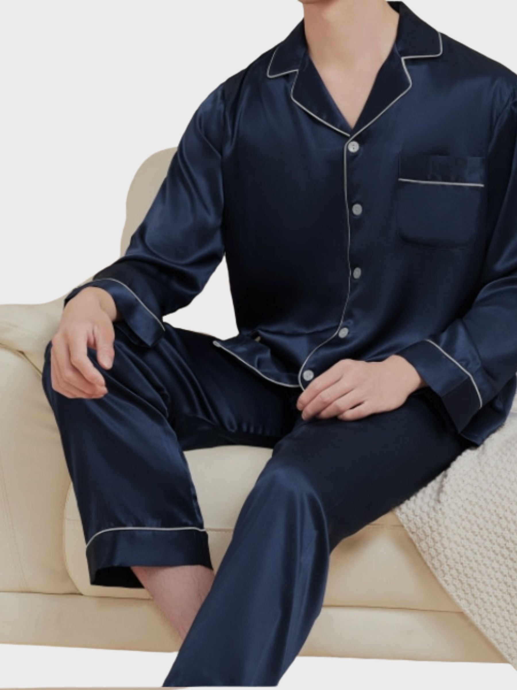 pyjama-homme-en-soie-957jgf-1.jpg Pyjama homme en soie 100 % naturelle – Élégant & confortable – Image 1