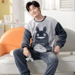 Pyjama en velours pour hommes à dessin