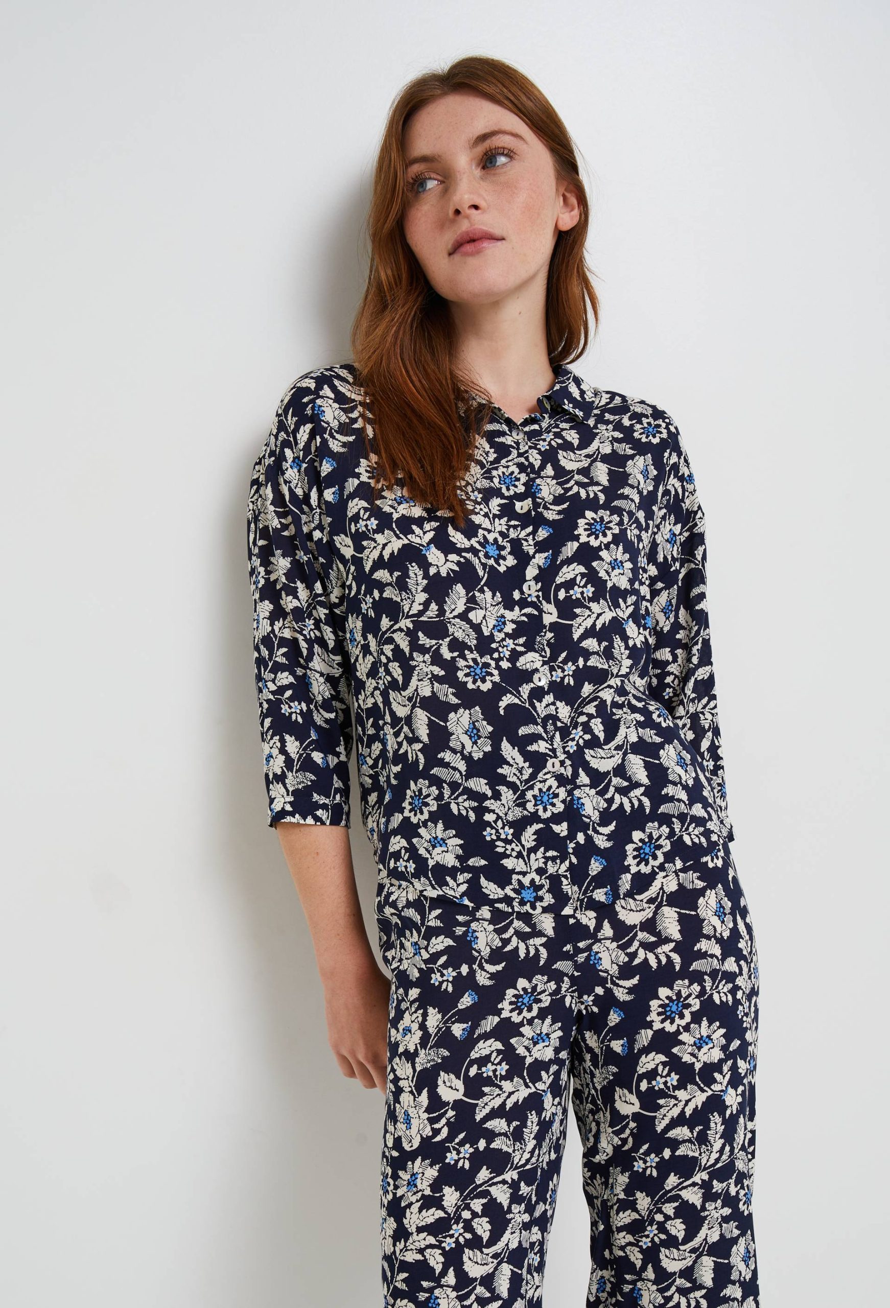 pyjama-monoprix-056rfd-1.jpg Pyjama large imprimé, certifié EcoVero et OEKO TEX ECRU pour femme MONOPRIX LINGERIE – Image 1