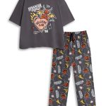 Stranger Things Ensemble Pyjama Noir Manches Courtes et Jambes Longues pour Femme, Hellfire Club | T Shirt imprimé et Bas de Pyjama | Vêtements de Nuit pour Les Fans de la série :