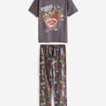 Acheter Ensemble pyjama Vanilla Underground Stranger Things Hellfire Club 100% coton à manches courtes from Next France
