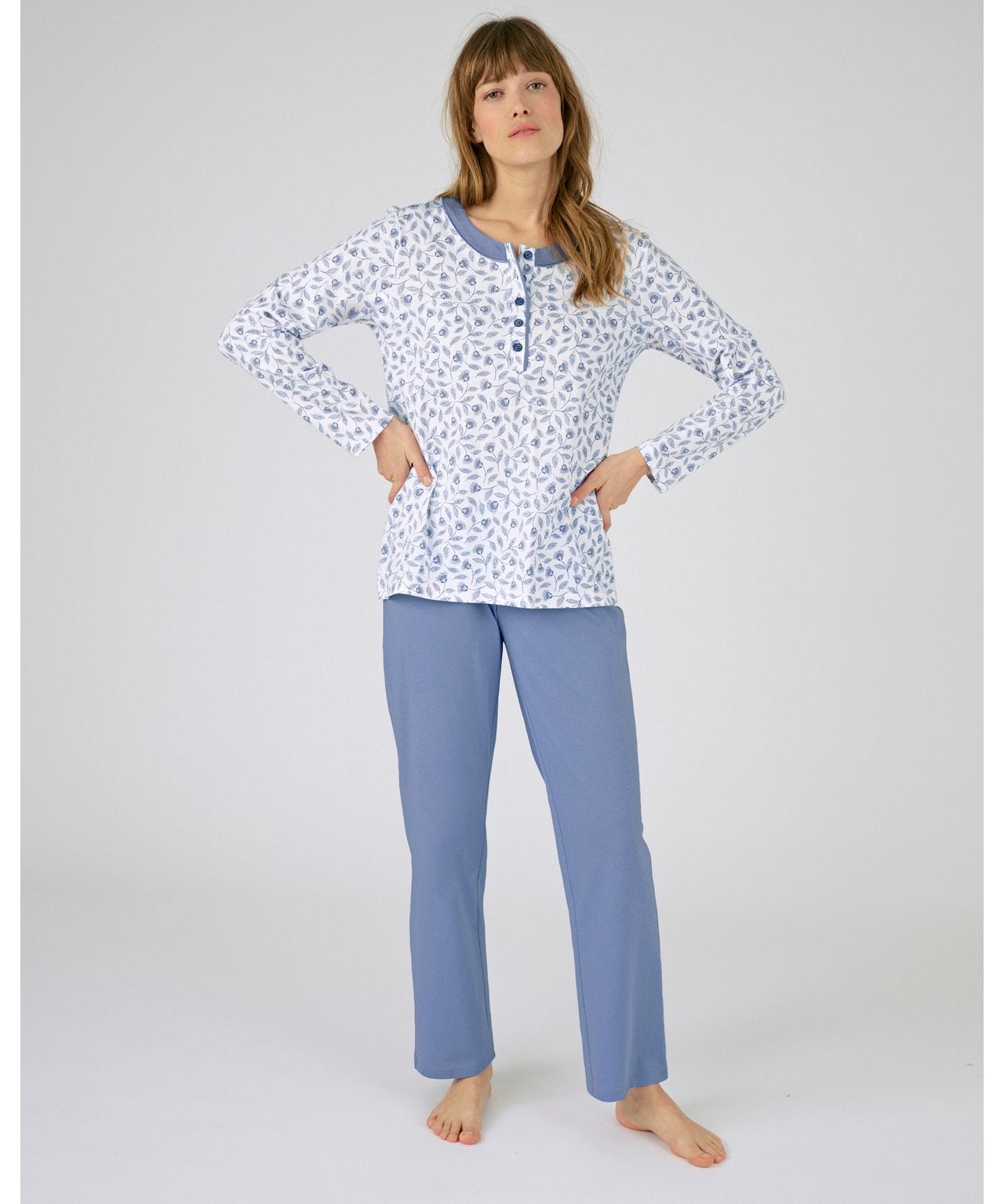 soldes-pyjama-femme-672evx-1.jpg Pyjamas femme du XS au 2XL Vêtements de nuit Damart – Image 1
